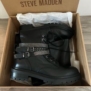New in Box Steve Madden Over the knee Bronte boot with crystal buckles size 11